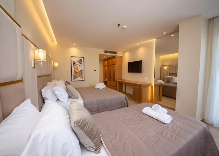 Merar 4* Golem (Tirana)