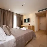 Merar Ξενοδοχείο Golem (Tirana)