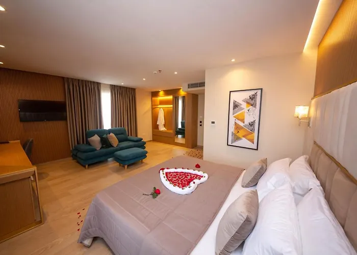 Merar Golem (Tirana)